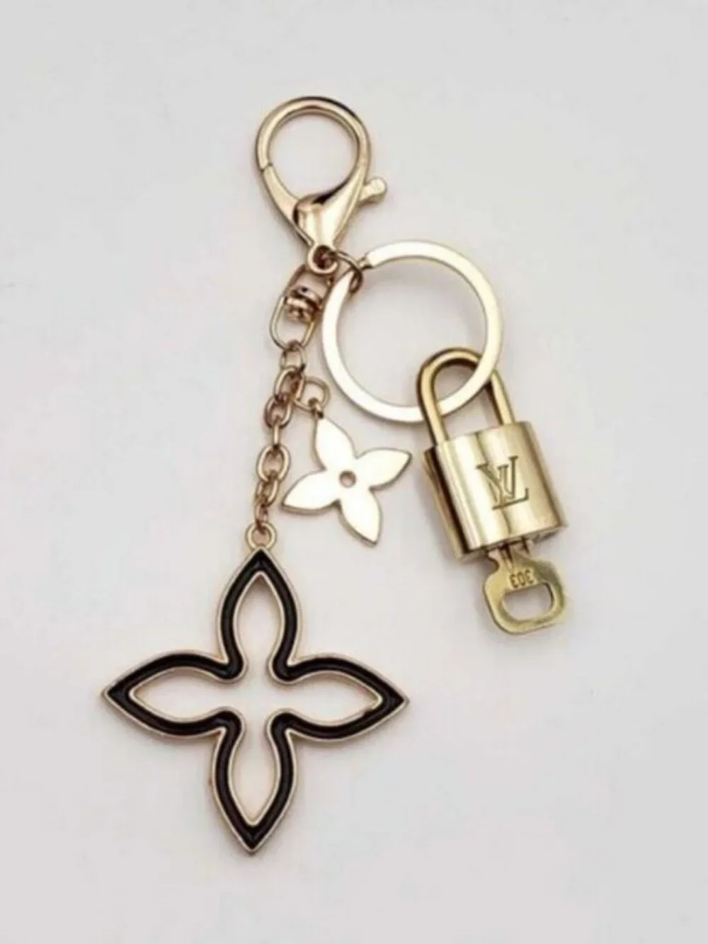 Authentic Louis Vuitton Gold Lock 🔒 Keychain Bag Unbranded Clover Charm LV